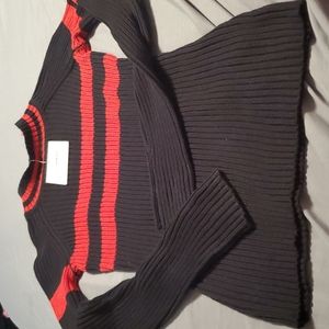 NEW Seek The Label sweater size M